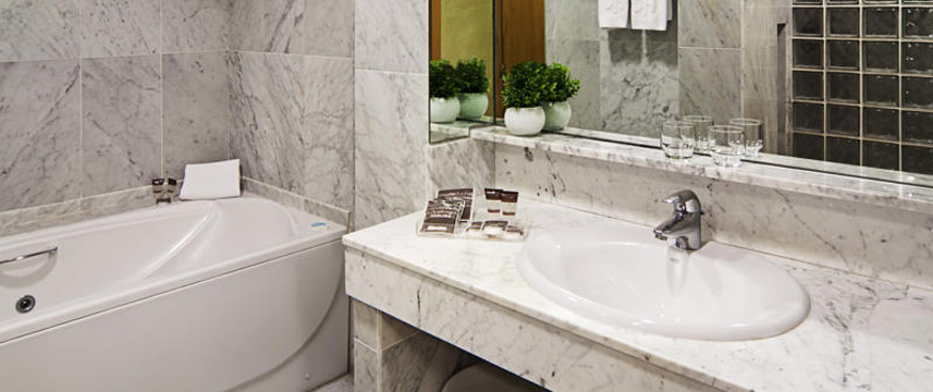 Catalonia Giralda - Bathroom