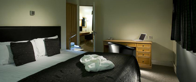 Chancellors Hotel and Conference Centre Bedroom