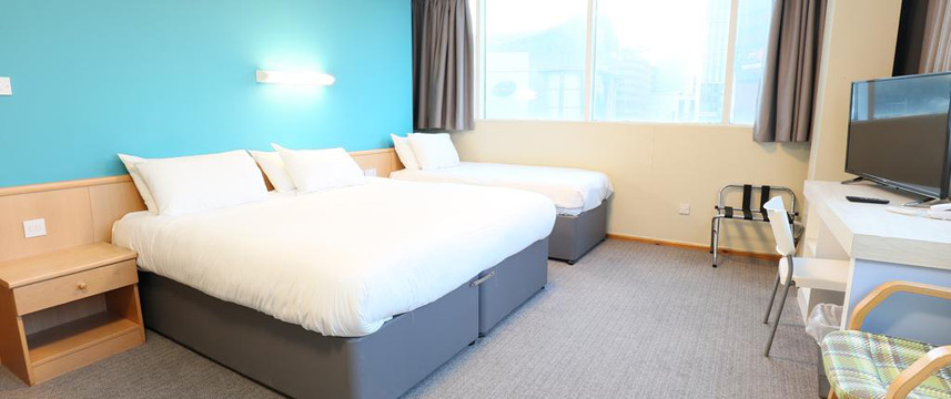Citrus Hotel Cardiff - Family Room