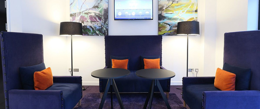 Citrus Hotel Cardiff - Lobby Seating