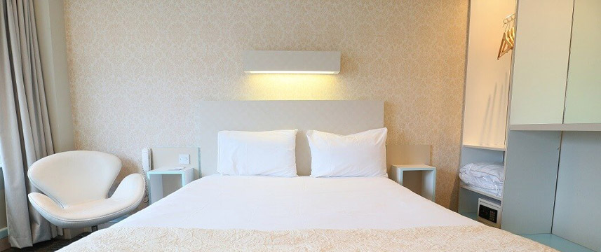 Citrus Hotel Cheltenham - Double Bed
