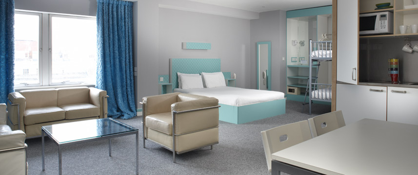 Citrus Hotel Cheltenham - Family Room