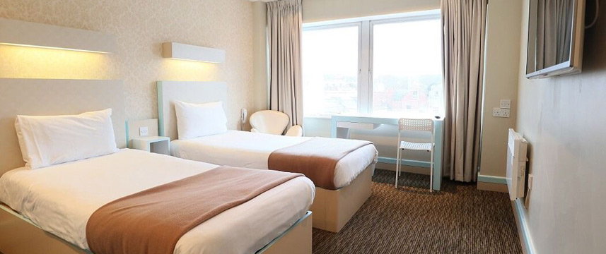 Citrus Hotel Cheltenham - Twin Room