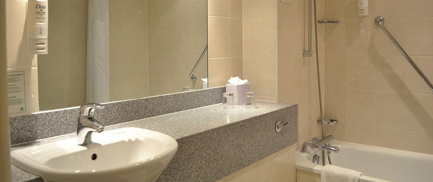 Citrus Hotel Coventry - Bathroom