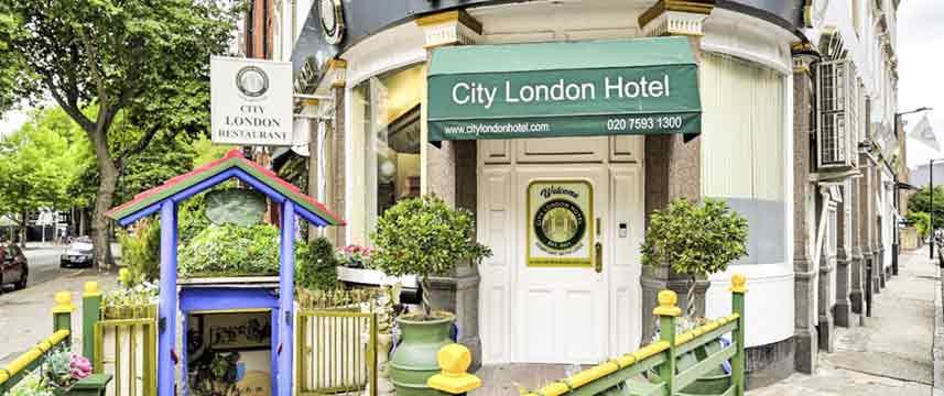 City London Hotel - Entrance