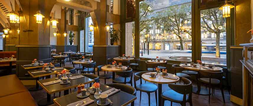 Clayton Hotel Amsterdam American - Breakfast Tables