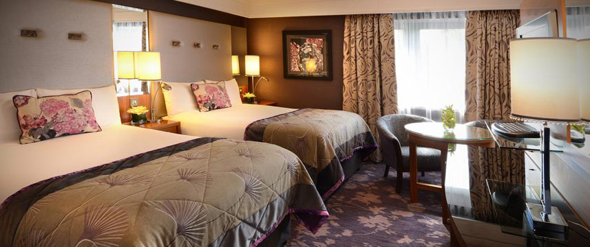 Clontarf Castle Hotel - Twin Beds