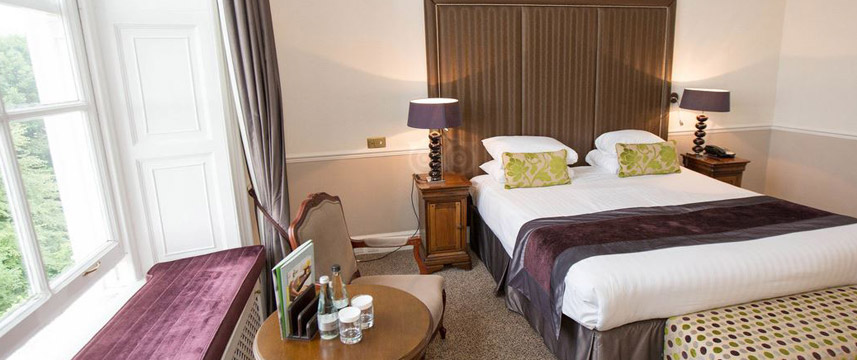 Combe Grove Manor Hotel - Deluxebed
