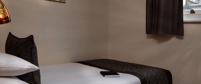 Corona Hotel Single Room