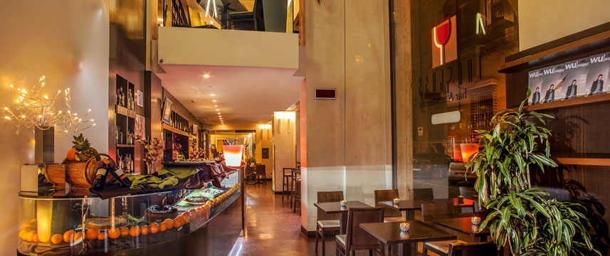 Cosmopolita Hotel - Bar Area