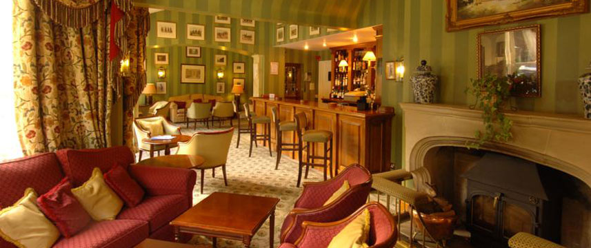 Cotswold Lodge Classic Hotel - Bar Area