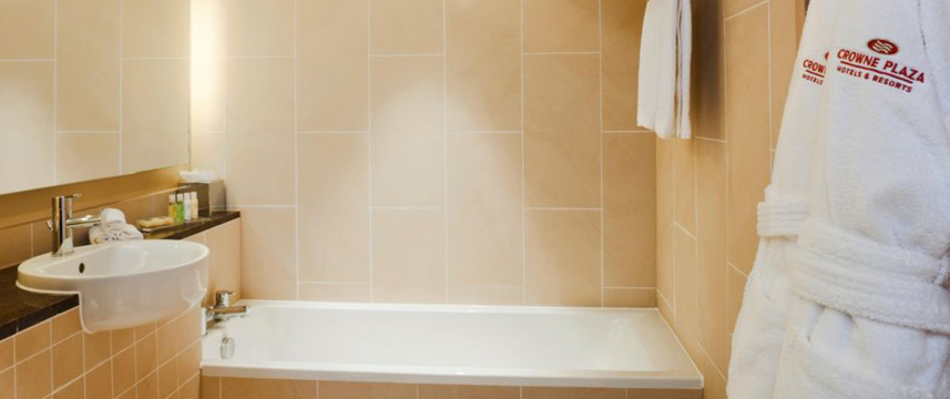 Crowne Plaza Heythrop Park Oxford - Bathroom