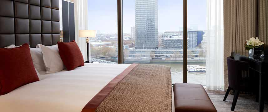 Crowne Plaza London Albert Embankment - One Bedroom Suite