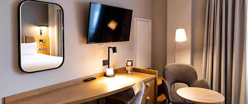 Crowne Plaza London Gatwick Airport - Guest Room