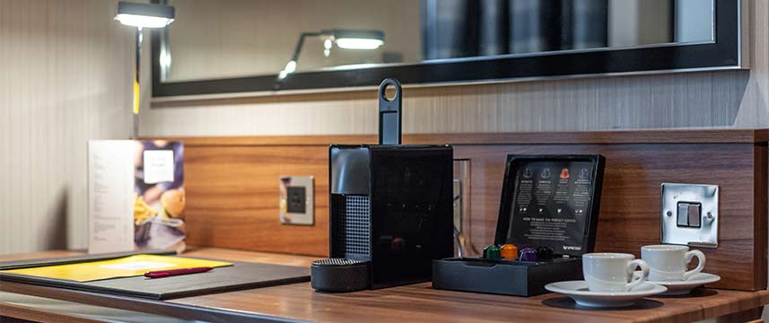 Crowne Plaza London Heathrow T4 Guest Room