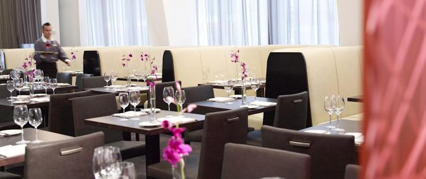 Crowne Plaza Manchester City - Dining Area