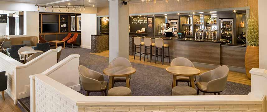 Crowne Plaza Solihull - Terrace Bar