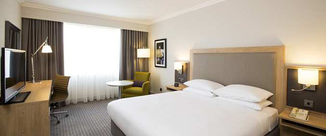 DT Dublin Hotel - Bedroom