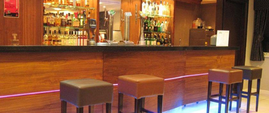 Days Hotel Coventry - Bar
