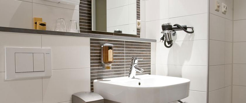 De Roode Leeuw Bath Room