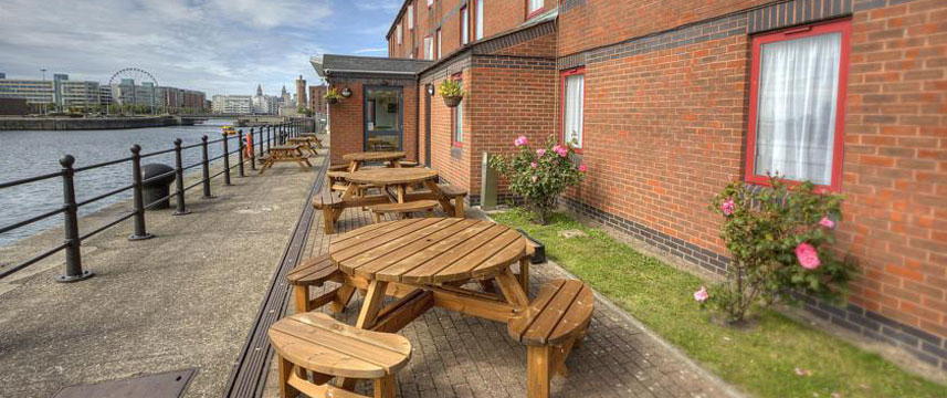 Dolby Hotel Liverpool - Exterior Terrace
