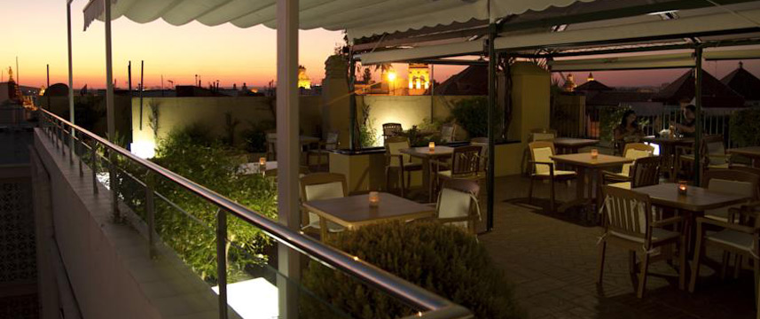 Don Paco Hotel - Dining