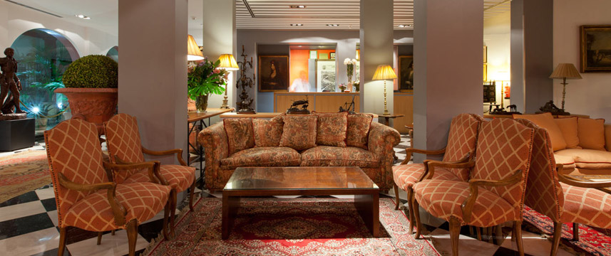 Dona Maria Hotel - Seating Area