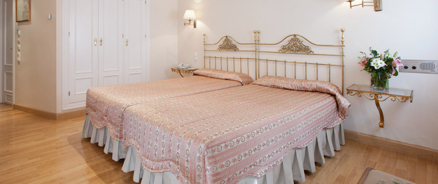 Dona Maria Hotel - Twin Bed