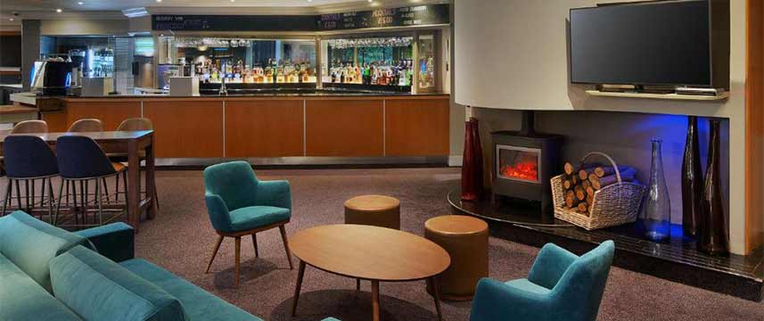 DoubleTree by Hilton Manchester Airport - Masons Bar