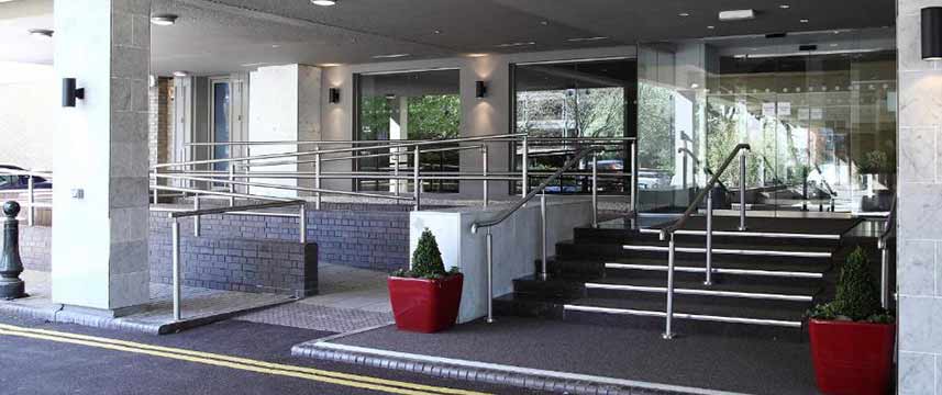 Doubletree Bristol City Centre Entrance