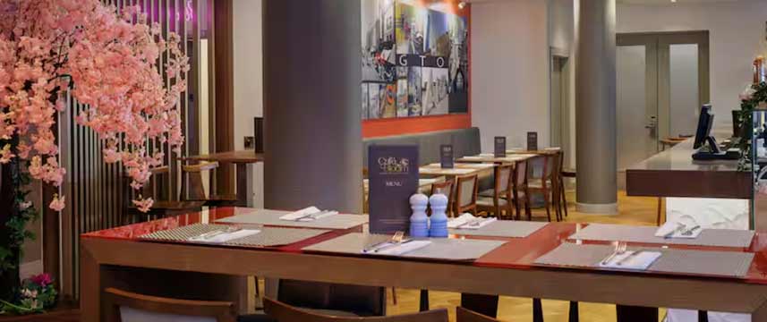 Doubletree by Hilton Angel Kings Cross Cafe Bloom