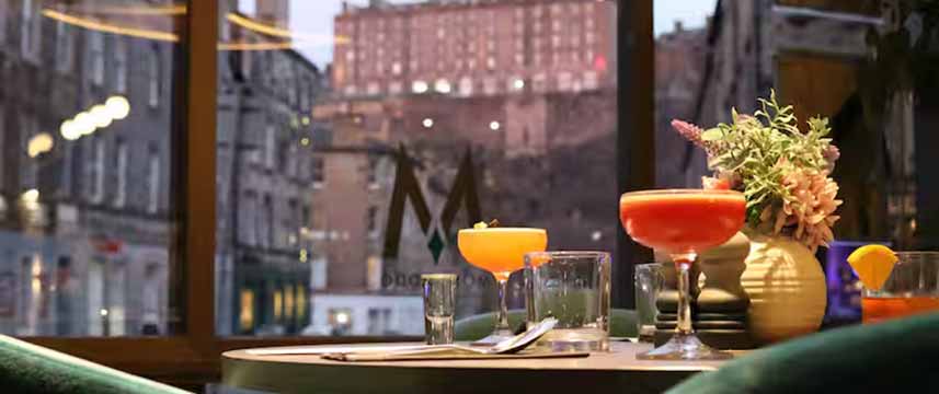 Doubletree by Hilton Edinburgh City Centre - Bar View
