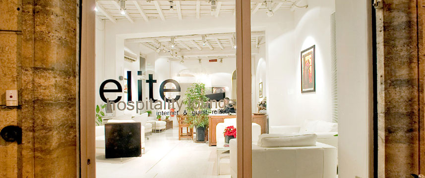 Elite Hotel - Entrance