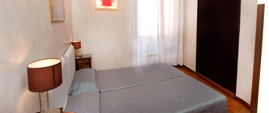 Elite Hotel - Twin Room