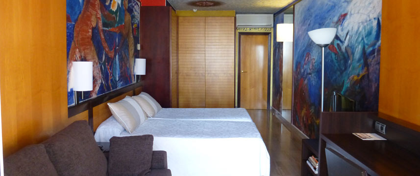 Estela Barcelona - Family Room