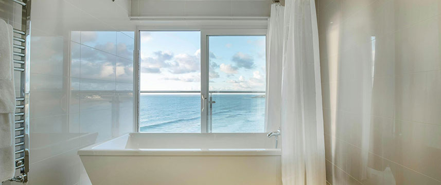 Fistral Beach Hotel & Spa Best Room Bath