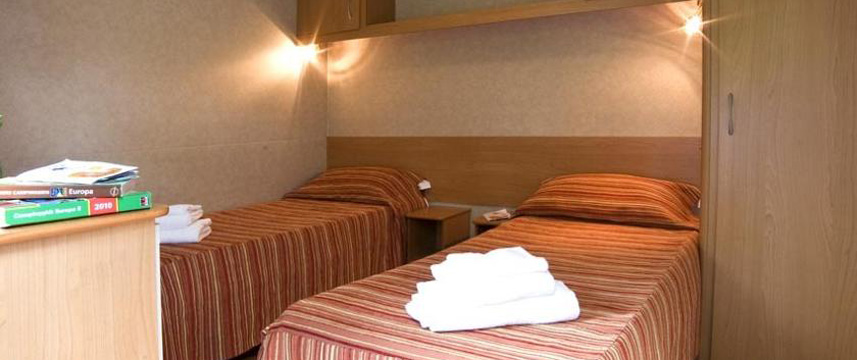 Flaminio Village Bungalow Park - Twin Bedroom