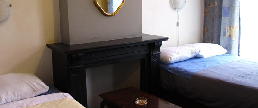 Galerij Hotel - Triple Bedroom
