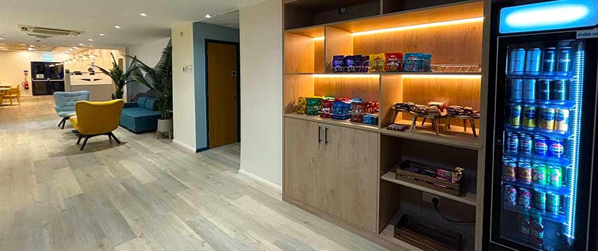 Garner Hotel Lincoln - Lobby