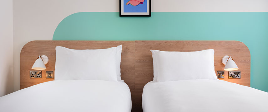 Garner Hotel Lincoln - Twin Beds