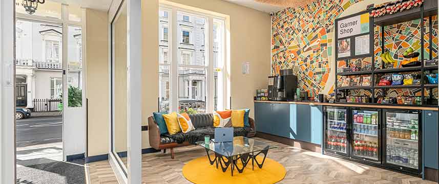 Garner Hotel London Victoria - Lobby Shop