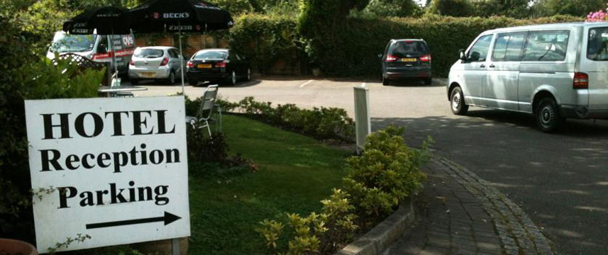 Gatwick White House Outside