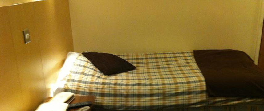 Gatwick White House Twin