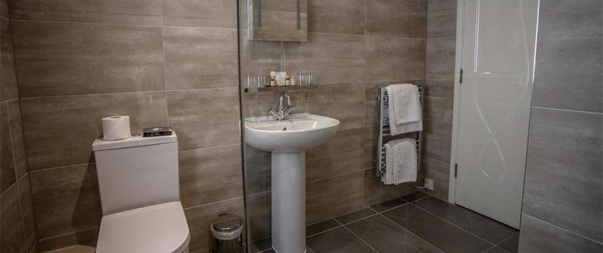 Glendower Hotel Best Western - Signature Bathroom