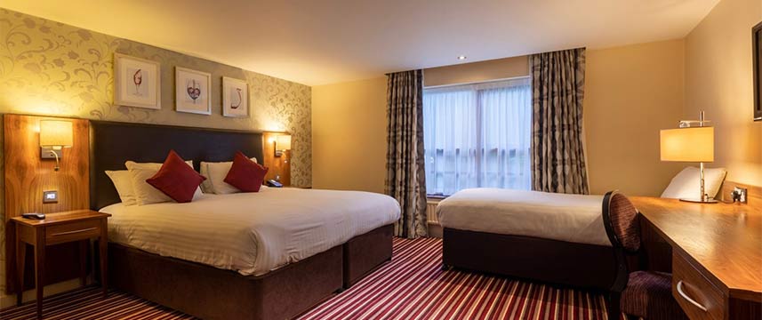 Gloucester Robinswood Hotel by Best Western - Family Room