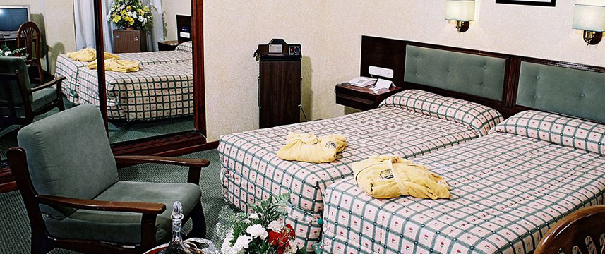 Gran Hotel Lar - Twin