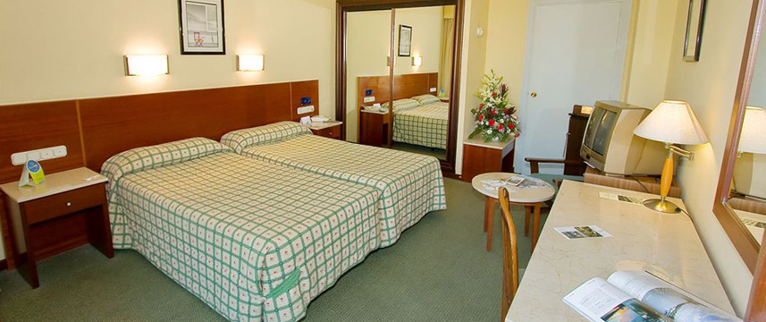 Gran Hotel Lar - Twin Room