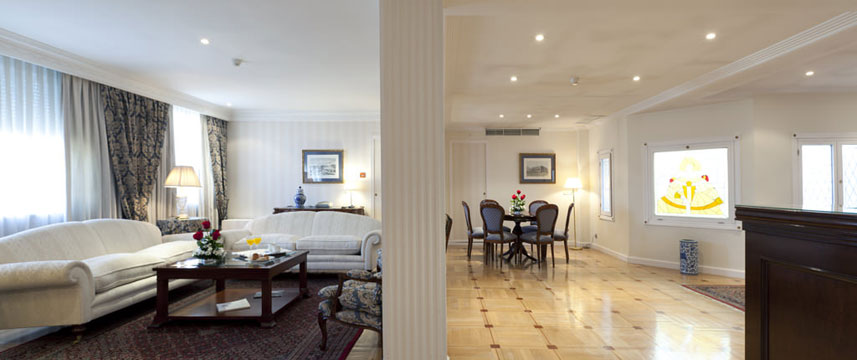 Gran Hotel Velazquez - Presidential Suite Seating