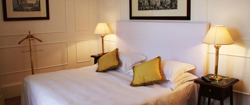 Grand Hotel Plaza - Double Bedroom