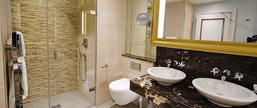 Grosvenor Pulford Hotel - Bathroom Shower